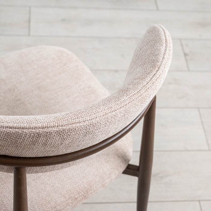 יותר מסתם מקום לשבת: למה חשוב להשקיע בכיסאות איכותיים לפינת האוכל?