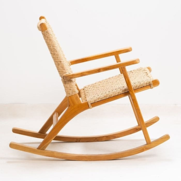 כורסא נדנדה מעוצבת 