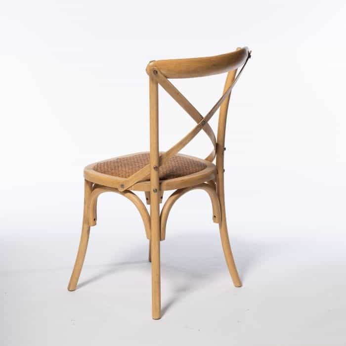 SH CROSS כסא אוכל מעץ משולב ראטן בעיצוב כפרי