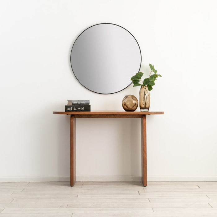 קונסולה מעוצבת