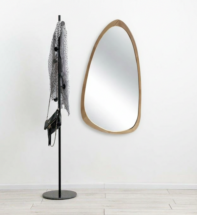 RAFA מראה אמורפית עם מסגרת עץ