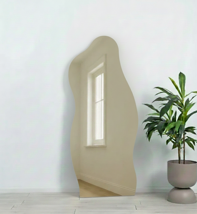 מראה אמורפית דגם Viviana