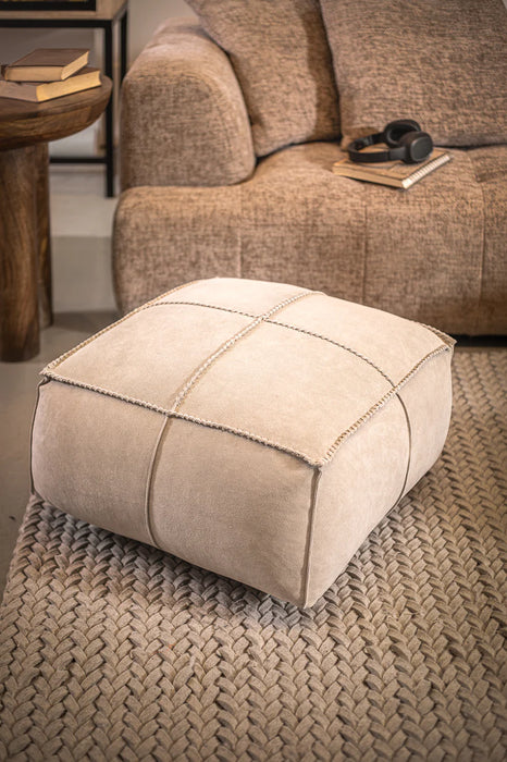 הדום מרובע דגם ARIANNA