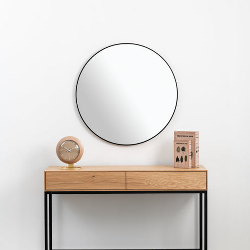 מראה עגולה עם מסגרת אלומיניום מעוצבת