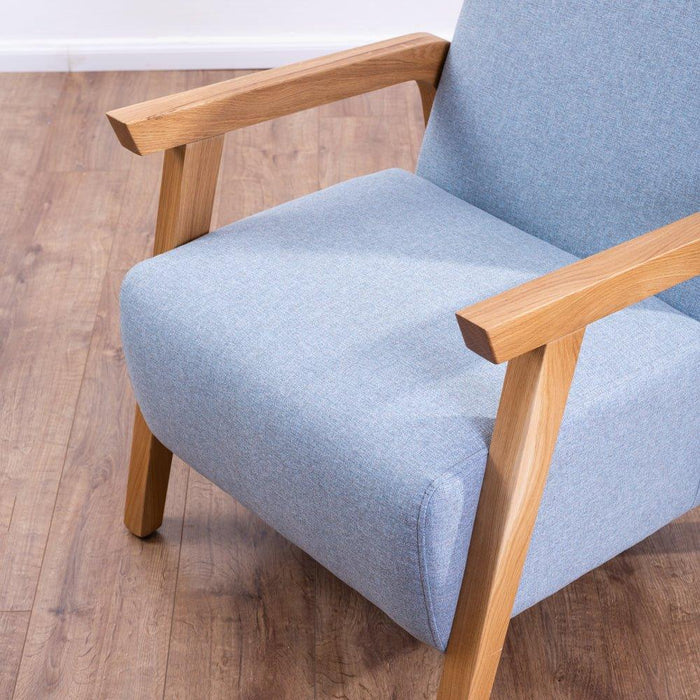 כורסא מעוצבת עם בסיס וידיות עץ MICA - קארמה